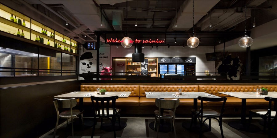 港隆廣場(chǎng)餐飲裝修工程